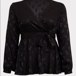Torrid- BLACK JACQUARD SKULL SURPLICE BABYDOLL TOP